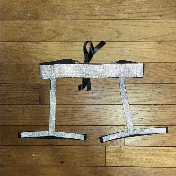 Crystal Stretch Garter Belt - Picture 5 of 11